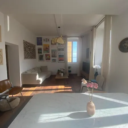 Appartement Hypercentre Bastia Vue Mer Et Petite Terrasse Lejlighed *