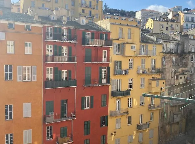 Appartement Hypercentre Bastia Vue Mer Et Petite Terrasse Apartmán *