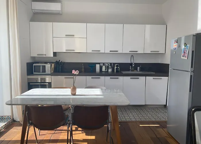 Appartement Hypercentre Bastia Vue Mer Et Petite Terrasse *